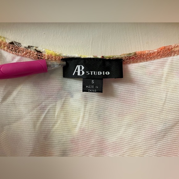 Women’s Lace Floral Casual Blouse Size S - Picture 4 of 11